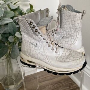 Nike Air Max GOA VI ACG White/Silver Leather Sneaker Boots 311910-101 Women Size